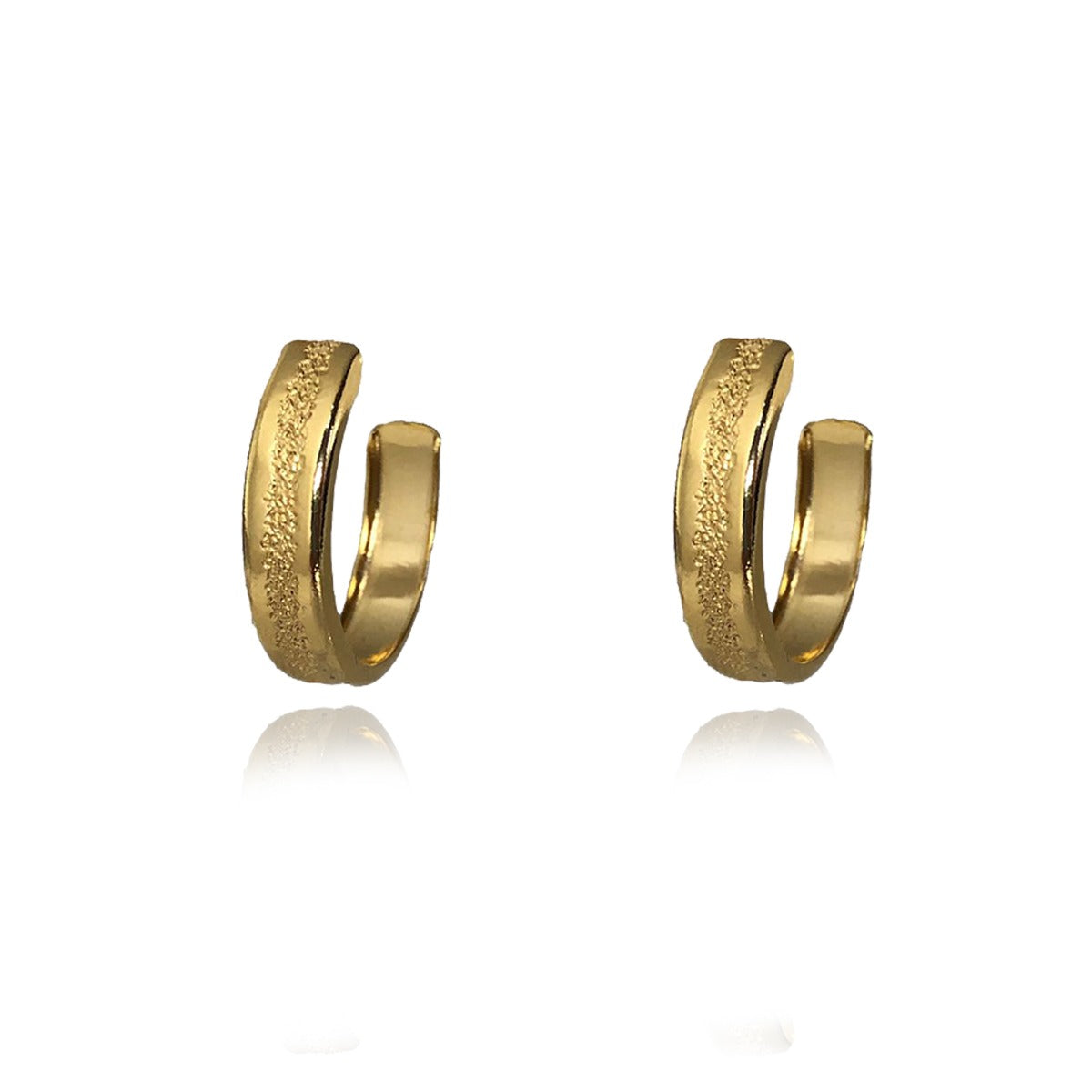 Brinco Argola Trabalhada Folheado Em Ouro18k - Casa Vitrine