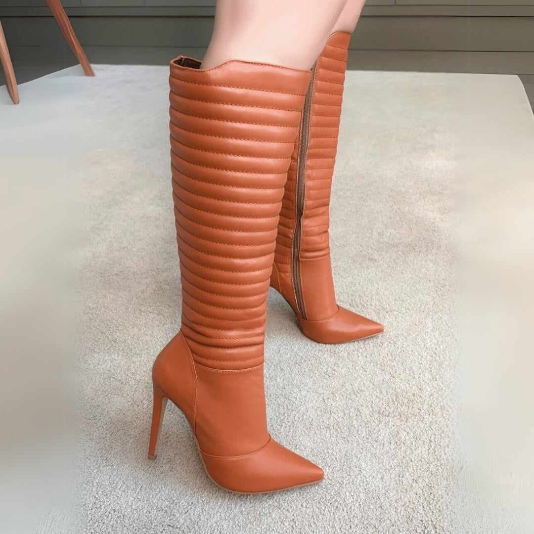 Bota Caramelo Cano Longo Bico Fino