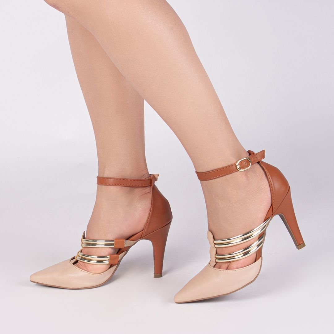 Sapato Scarpin Torri Caramelo Bege