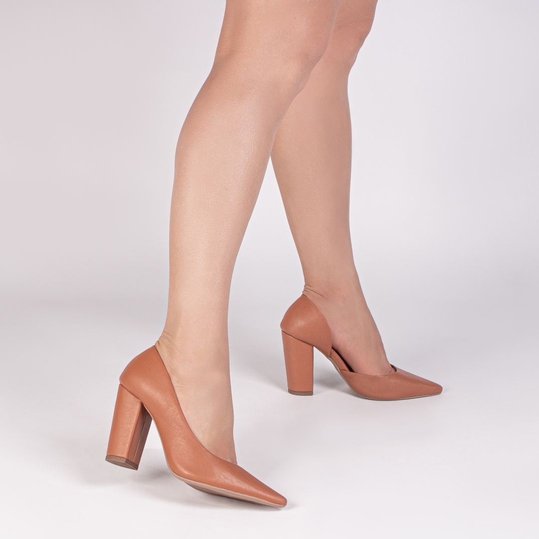 Scarpin Caramelo Lado Aberto