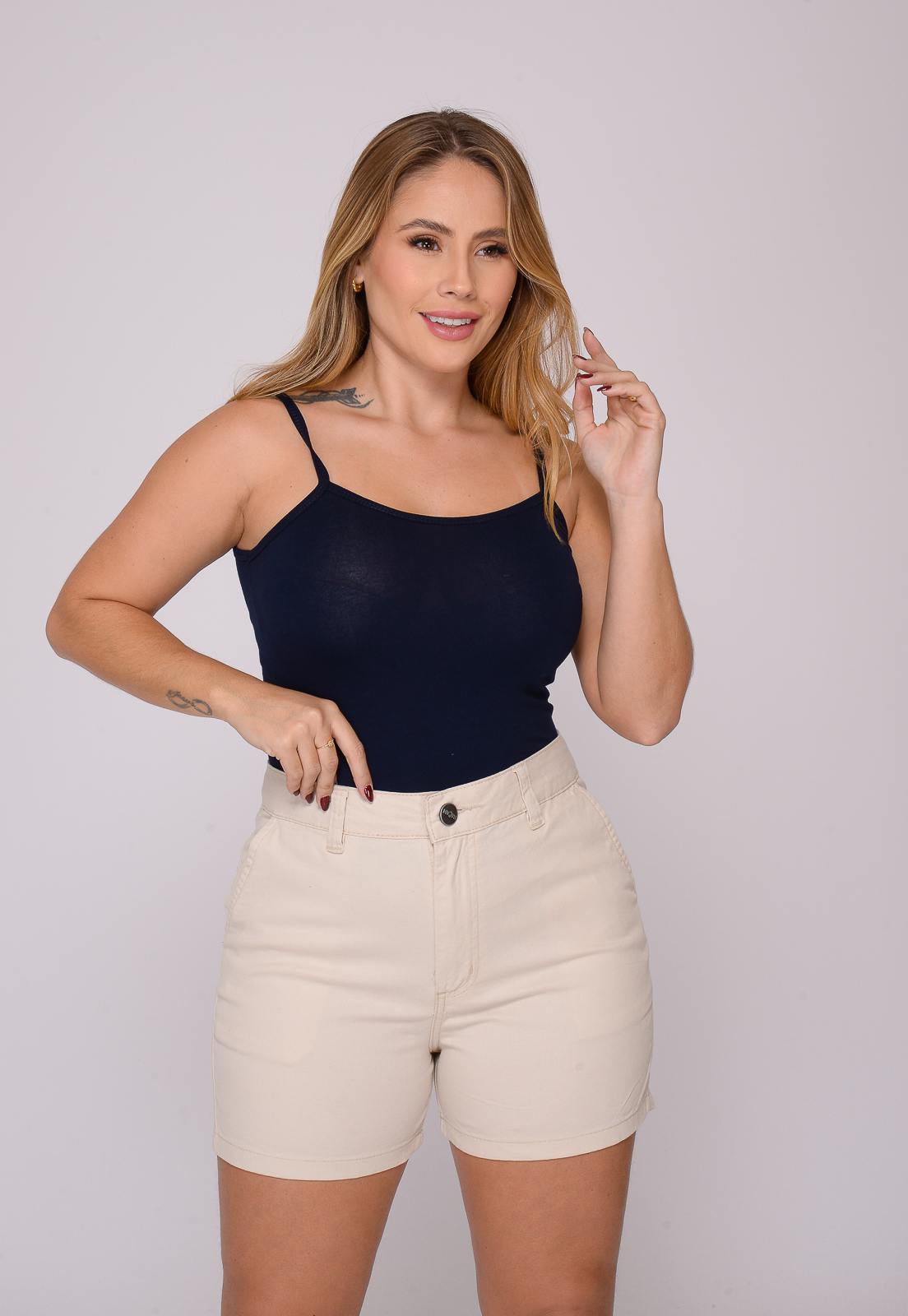 Shorts Feminino Bege Claro