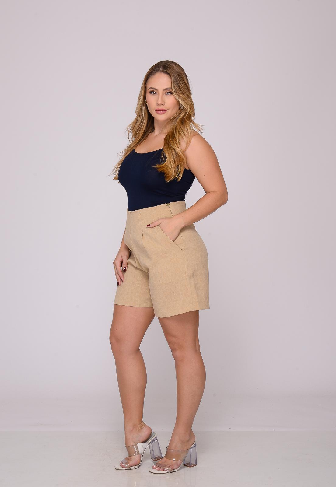 Shorts Feminino Bege