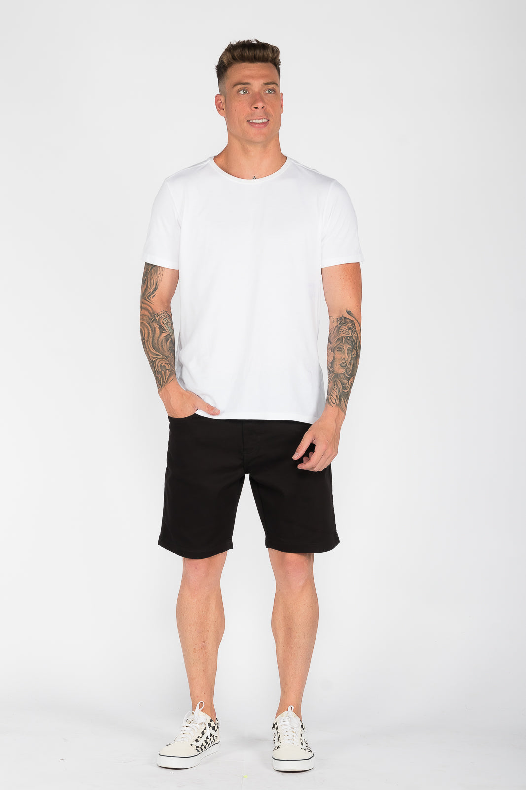Bermuda Masculina Sarja Preta