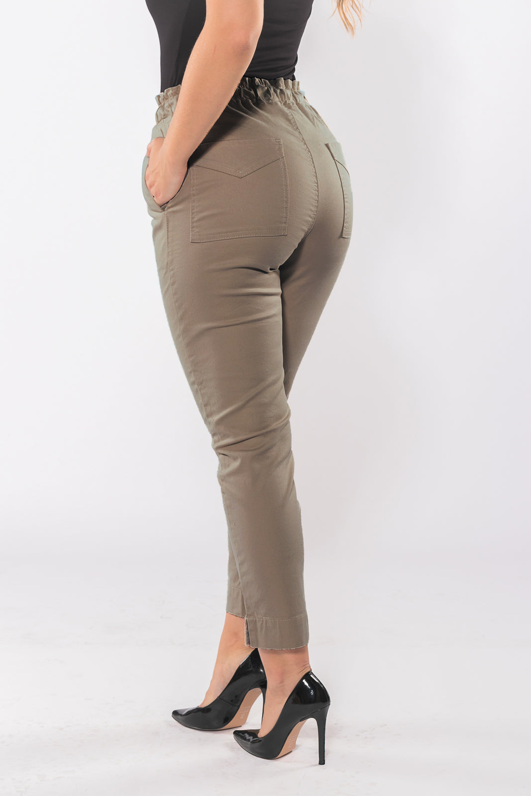 Calça Bege Escuro Bella - Casa Vitrine